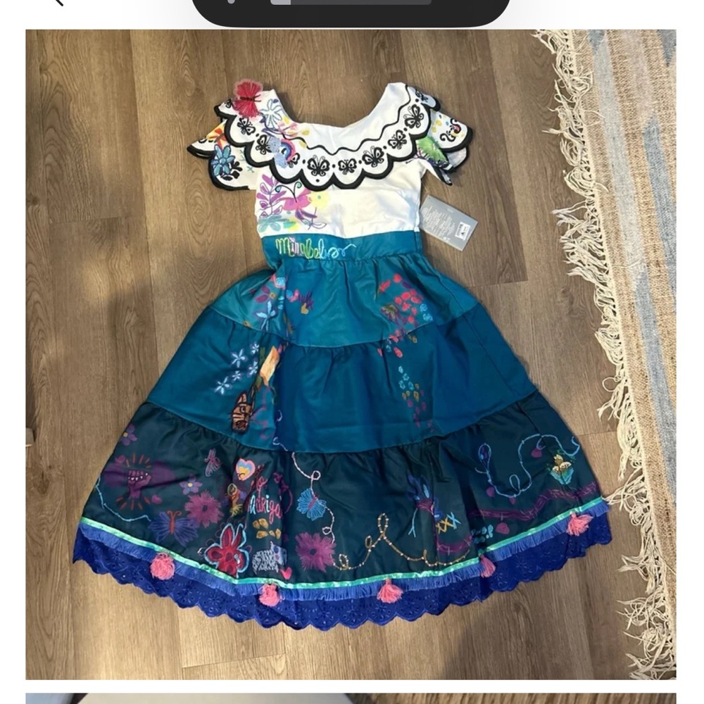 Black Friday deal! Disney Mirabel (Encanto) dress 9/10
